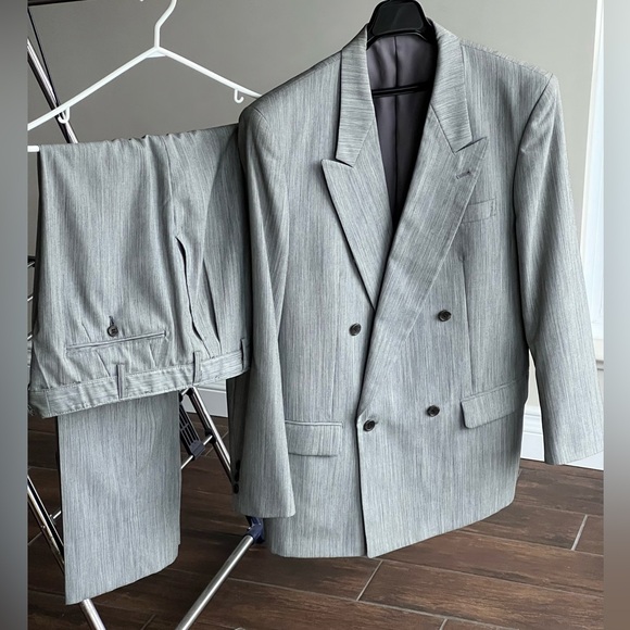 Men's Gray Double Breasted Suit (2pcs) - Picture 1 of 16